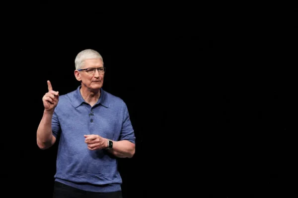 Tim Cook's Message is Clear: Apple is Doing AI on Its Own Terms